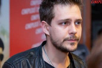 Miloš Biković raskinuo sa djevojkom? Miloš Biković raskinuo sa djevojkom?