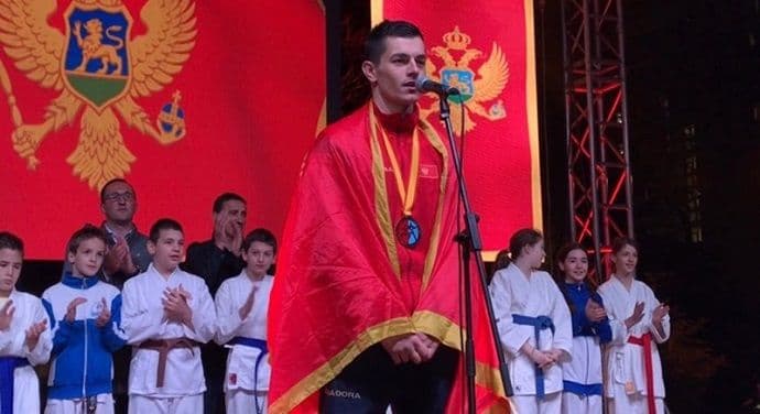 Malović: Nijesam samo ja na krovu Evrope, nego i cijeli Nikšić, medalju posvećujem mom gradu Malović: Nijesam samo ja na krovu Evrope, nego i cijeli Nikšić, medalju posvećujem mom gradu