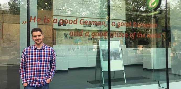 Matori lenjinista u katoličkoj odori Matori lenjinista u katoličkoj odori