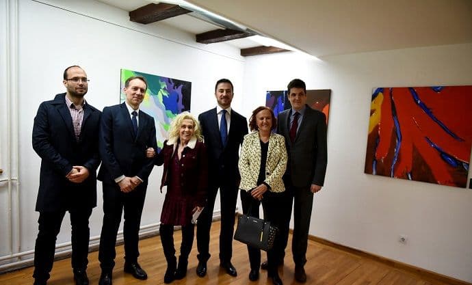 Bogdanović u Biljardi otvorio izložbu italijanske savremene umjetnosti "MetaFormizam" Bogdanović u Biljardi otvorio izložbu italijanske savremene umjetnosti "MetaFormizam"