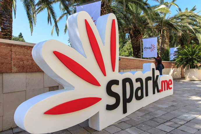 Osvoji kartu za Spark konferenciju Osvoji kartu za Spark konferenciju