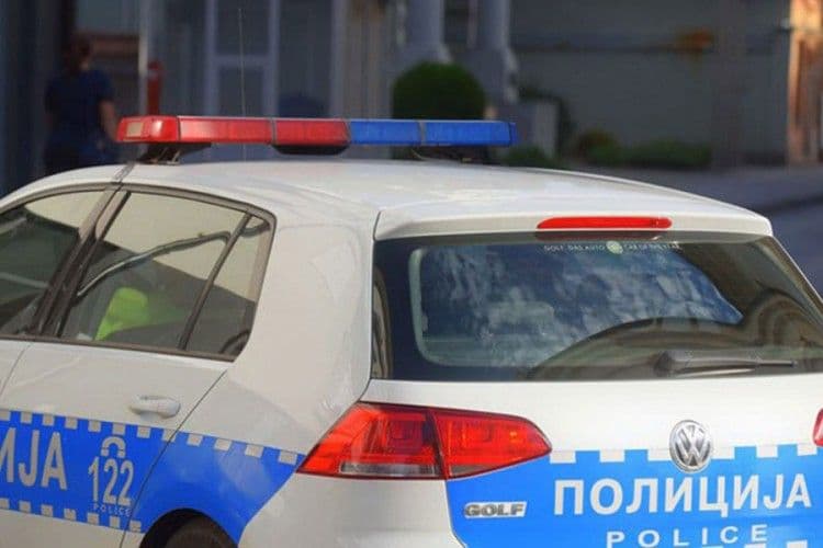 Ubio ljubavnicu pa sebe Ubio ljubavnicu pa sebe