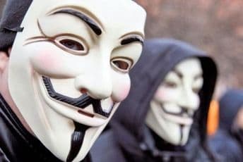 Anonimousi tvrde da su srušili stranicu ruske obavještajne službe Anonimousi tvrde da su srušili stranicu ruske obavještajne službe