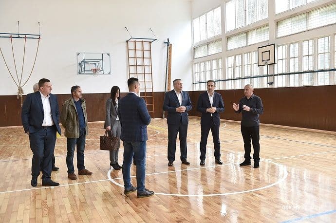 Uloženo milion eura u školsku sportsku infrastrukturu širom Crne Gore Uloženo milion eura u školsku sportsku infrastrukturu širom Crne Gore