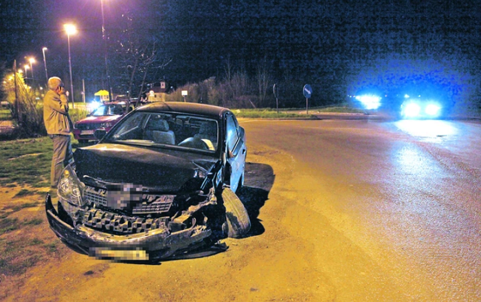 Reprezentativac pijan napravio karambol na putu Reprezentativac pijan napravio karambol na putu
