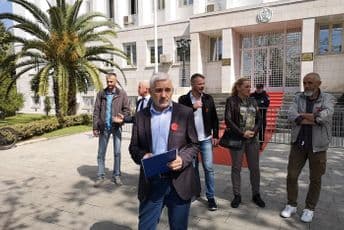 Organizatori protesta pozivaju na ujedinjenje Organizatori protesta pozivaju na ujedinjenje