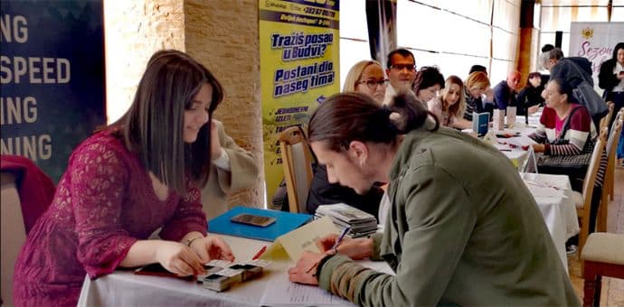 U Nikšiću održana kampanja ''Zaposlimo domaće'' U Nikšiću održana kampanja ''Zaposlimo domaće''