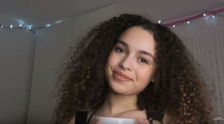 Iznenada preminula TV zvijezda, imala je samo 16 godina Iznenada preminula TV zvijezda, imala je samo 16 godina