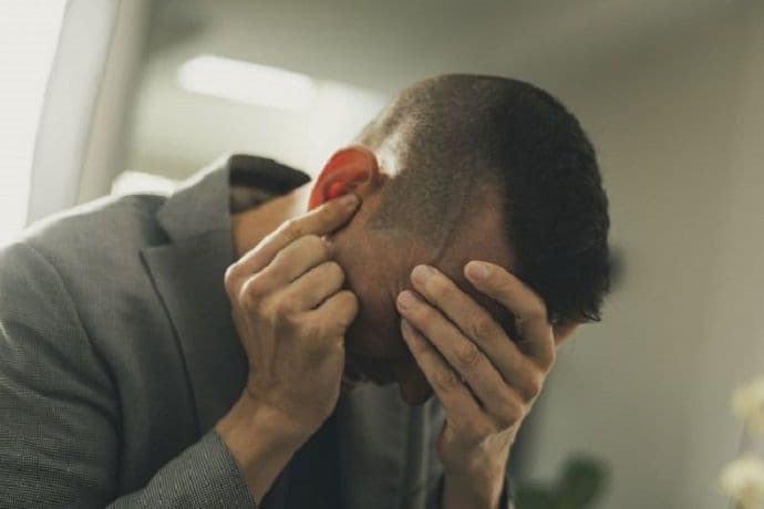 Crnogorski pjevač otkrio od čega boluje: Uništeni su mi brak, zdravlje, karijera Crnogorski pjevač otkrio od čega boluje: Uništeni su mi brak, zdravlje, karijera