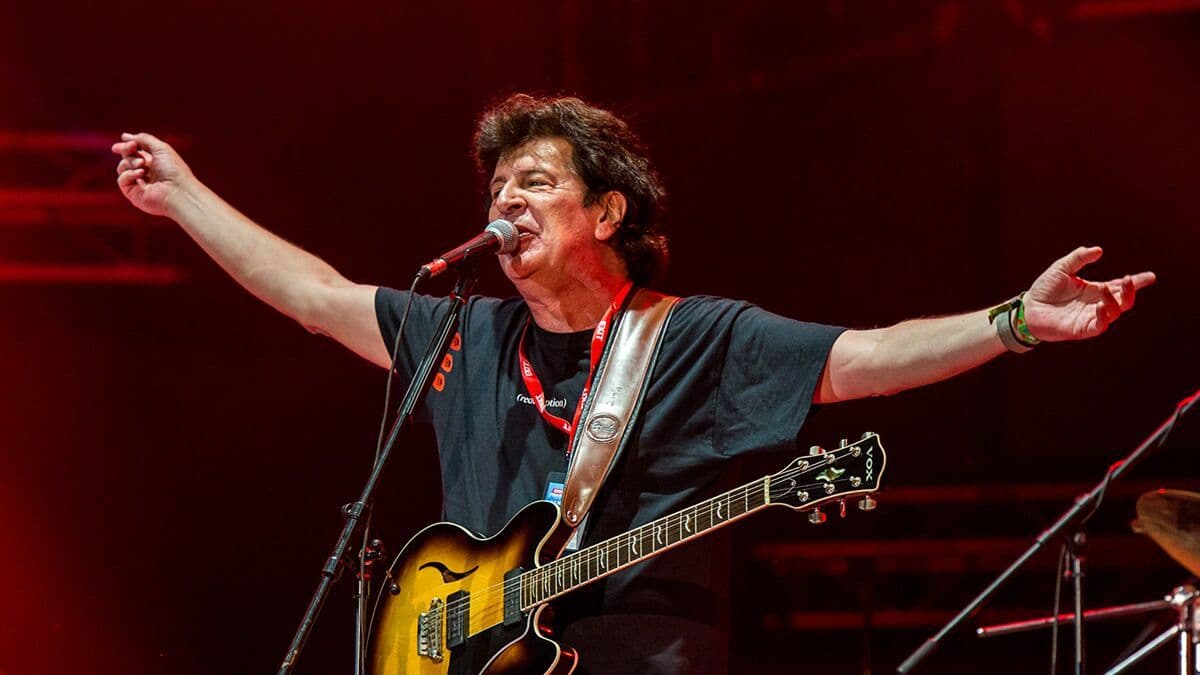 Bajaga i Hladno pivo prvi put na bini nakon deset godina! Bajaga i Hladno pivo prvi put na bini nakon deset godina!