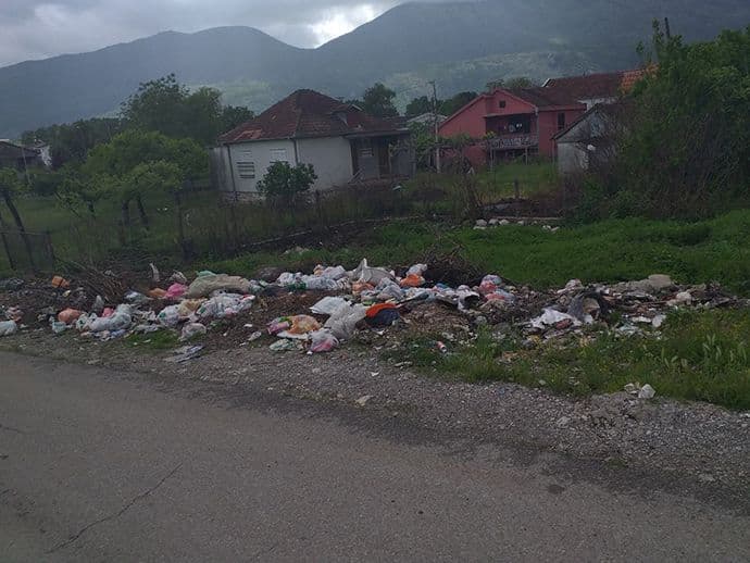 Zelena patrola u Pažićima kod pružnog prelaza Zelena patrola u Pažićima kod pružnog prelaza