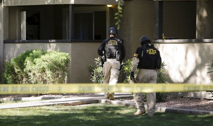 Pucnjava u kalifornijskoj sinagogi, jedna osoba poginula Pucnjava u kalifornijskoj sinagogi, jedna osoba poginula