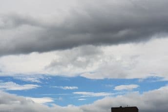 Sjutra promjena vremena, oblačno  sa kišom Sjutra promjena vremena, oblačno  sa kišom