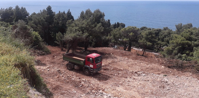 Uhapšen Rožajac, osumnjičen za protivpravno zauzimanje zemljišta Uhapšen Rožajac, osumnjičen za protivpravno zauzimanje zemljišta