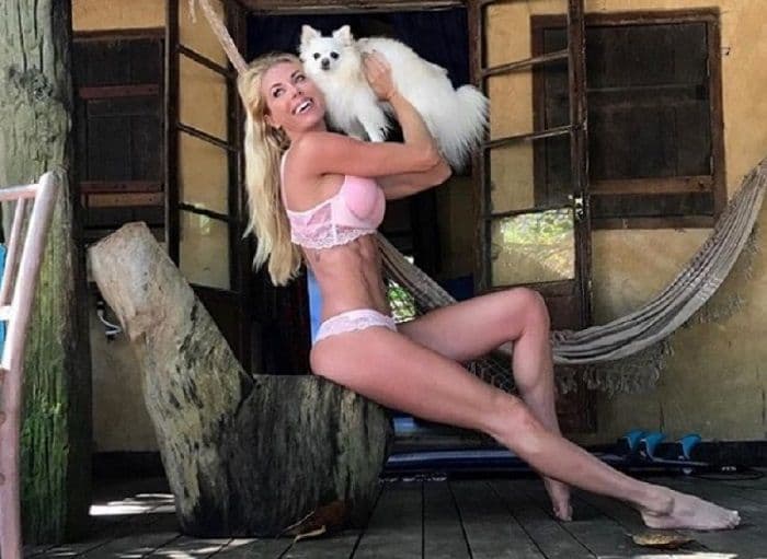 Manekenka i voditeljka poginula pokušavajući da spasi psa Manekenka i voditeljka poginula pokušavajući da spasi psa