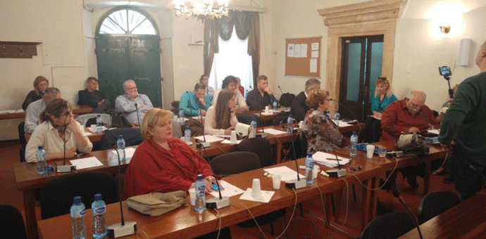 Nova većina od 17 odbornika traži izbor predsjednika opštine Nova većina od 17 odbornika traži izbor predsjednika opštine