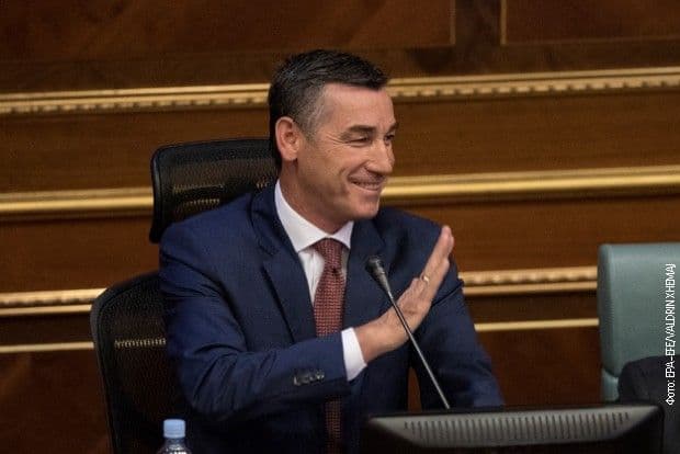 Veselji: Takse će biti suspendovane jer to traži predsjednik Tramp Veselji: Takse će biti suspendovane jer to traži predsjednik Tramp