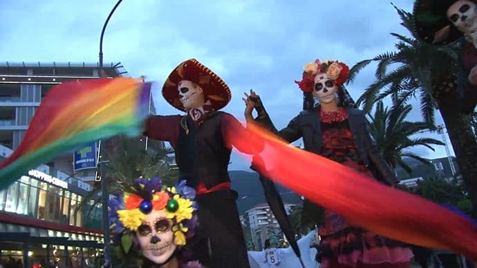 (FOTO, VIDEO) Međunarodni budvanski karneval i Proljećna noć pod maskama (FOTO, VIDEO) Međunarodni budvanski karneval i Proljećna noć pod maskama