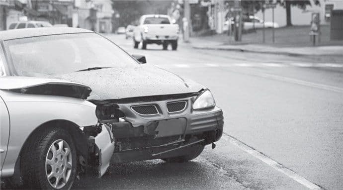 Lažiranim udesom do lake zarade Lažiranim udesom do lake zarade