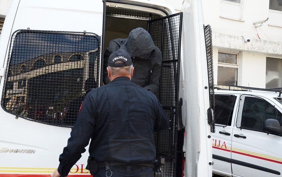 Pogledajte ko je sve uhapšen zbog sumnje za utaju poreza Pogledajte ko je sve uhapšen zbog sumnje za utaju poreza