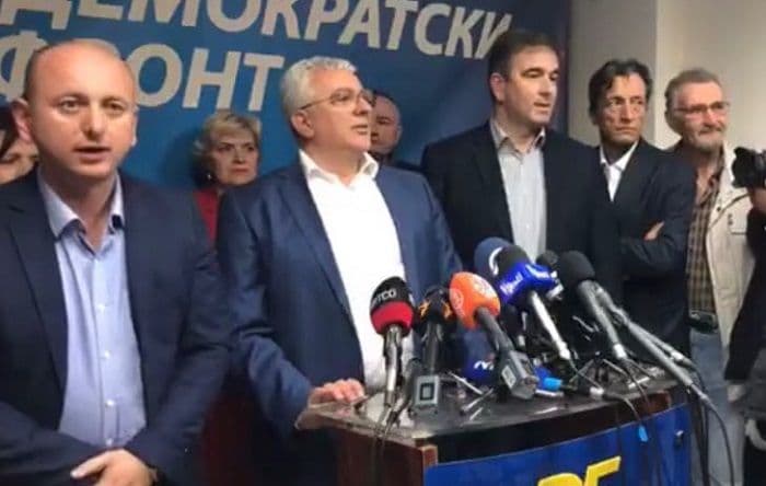 Mandić: Glavu gore, spremni smo da se borimo i položimo glave(VIDEO) Mandić: Glavu gore, spremni smo da se borimo i položimo glave(VIDEO)