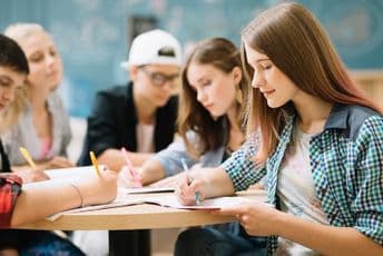 Poziv studentima za obavljanje prakse u državnim organima Poziv studentima za obavljanje prakse u državnim organima