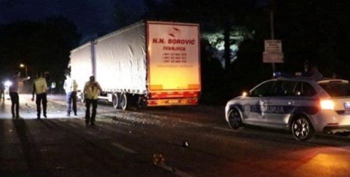 Težak udes na Ibarskoj magistrali, ima mrtvih Težak udes na Ibarskoj magistrali, ima mrtvih