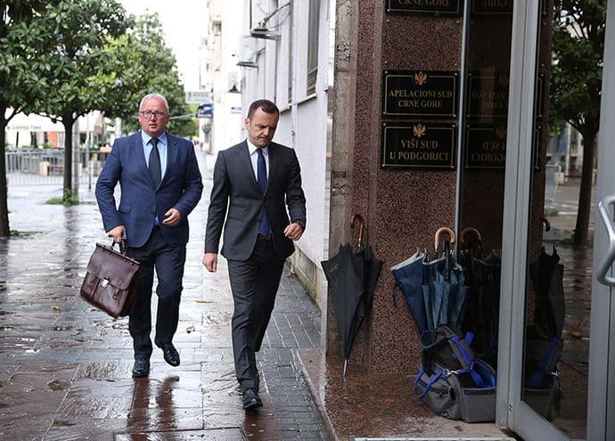 Za tužiteljku nesporni navodi optužbe protiv Kneževića i Đurđića Za tužiteljku nesporni navodi optužbe protiv Kneževića i Đurđića