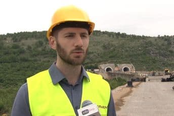 Muhadinović: Nagrada dokaz da je Bemax najveća građevinska kompanija u Crnoj Gori Muhadinović: Nagrada dokaz da je Bemax najveća građevinska kompanija u Crnoj Gori