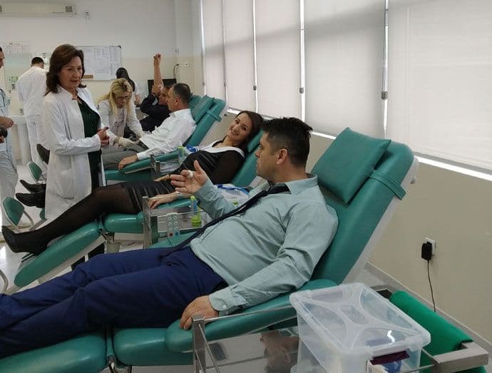 Zaposleni u Ministarstvu zdravlja dali krv Zaposleni u Ministarstvu zdravlja dali krv