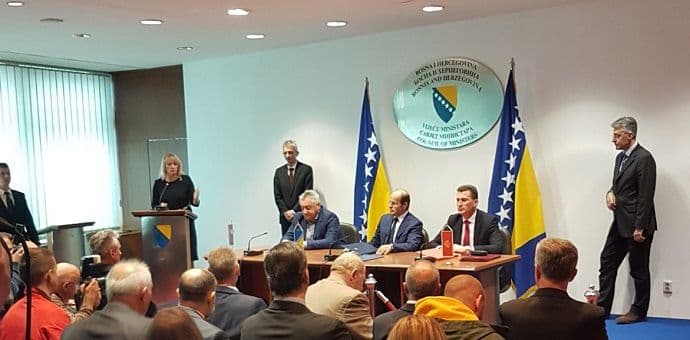 Potpisan Protokol o određivanju tromeđne granične tačke između Crne Gore, Bosne i Hercegovine i Srbije Potpisan Protokol o određivanju tromeđne granične tačke između Crne Gore, Bosne i Hercegovine i Srbije