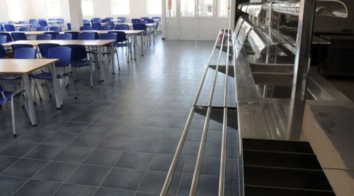 Glavni grad traži firmu koja će dijeliti obroke iz Narodne kuhinje Glavni grad traži firmu koja će dijeliti obroke iz Narodne kuhinje