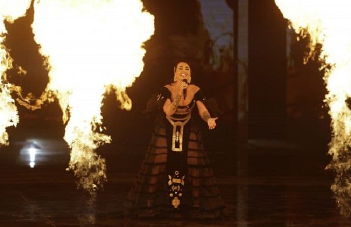 Beogradski mediji: Dvoglavi orao na Evroviziji - provokacija predstavnice Albanije? Beogradski mediji: Dvoglavi orao na Evroviziji - provokacija predstavnice Albanije?