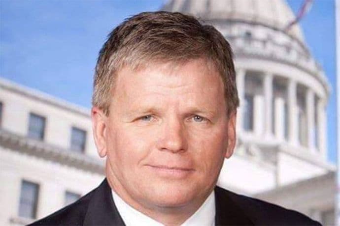 Političar pretukao ženu: Naljutilo ga sporo skidanje prije seksa Političar pretukao ženu: Naljutilo ga sporo skidanje prije seksa