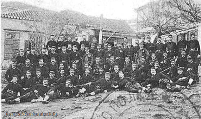 Opšte priznanje za odlično obavljenu misiju na Kritu Opšte priznanje za odlično obavljenu misiju na Kritu