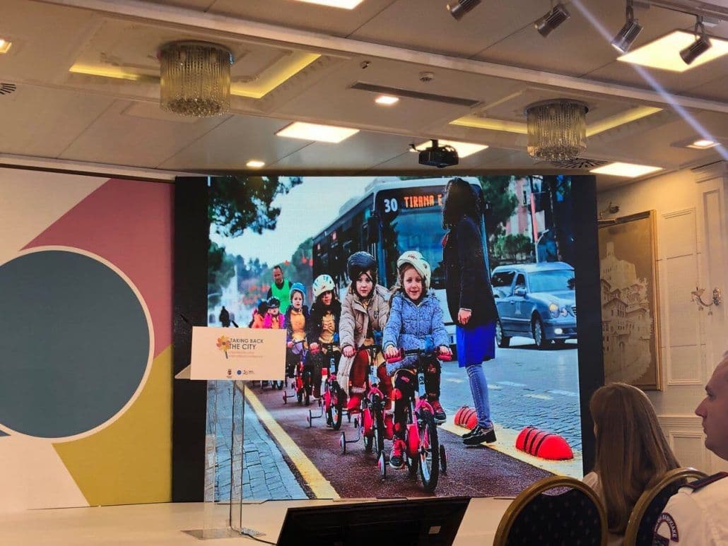 Delegacija Glavnog grada na međunarodnoj konferenciji “Gradovi prijatelji djece” u Tirani Delegacija Glavnog grada na međunarodnoj konferenciji “Gradovi prijatelji djece” u Tirani