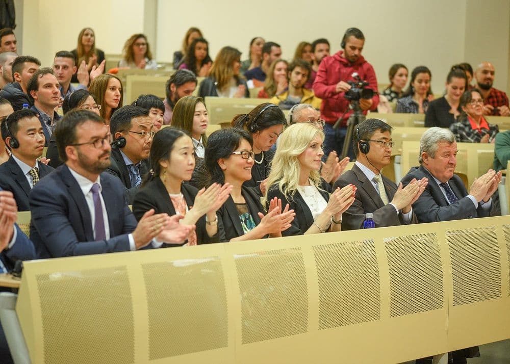 Promocija knjige i novog studijskog programa “Kineske studije” Promocija knjige i novog studijskog programa “Kineske studije”