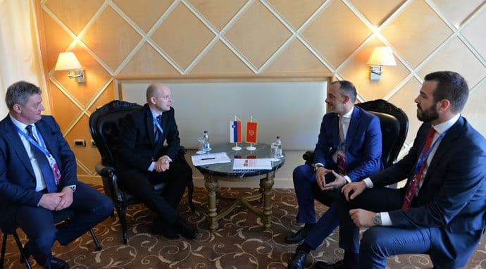 Ivanović sa Mišmašem i brigadnom generalicom Bisel Ivanović sa Mišmašem i brigadnom generalicom Bisel