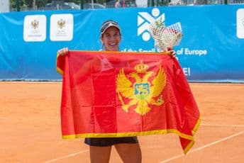 Vladica Babić osvojila titulu u dublu u Kaliforniji Vladica Babić osvojila titulu u dublu u Kaliforniji