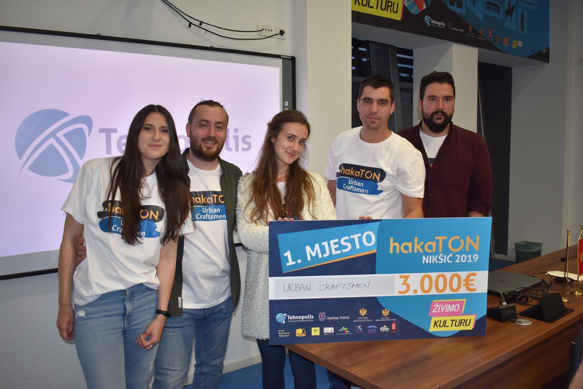 „Create 'n' share“ zvanični suvenir Nikšića „Create 'n' share“ zvanični suvenir Nikšića