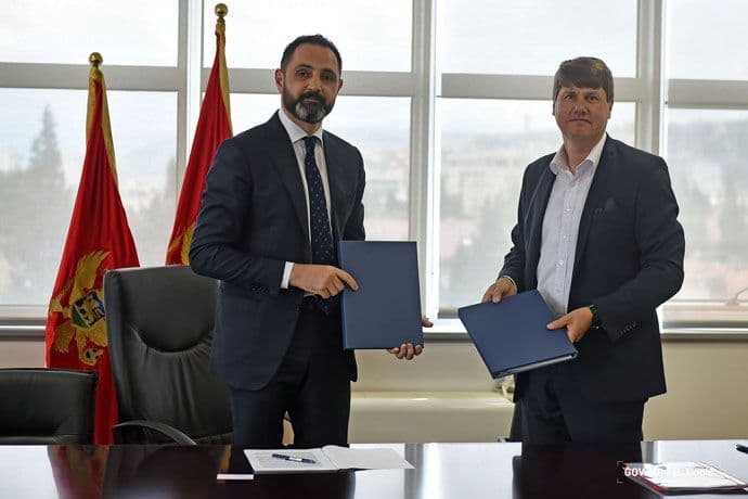 Za izgradnju kanalizacije u Risnu i Perastu 4,5 miliona eura Za izgradnju kanalizacije u Risnu i Perastu 4,5 miliona eura