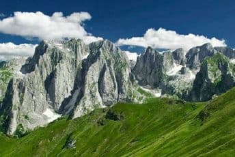 Akcija spašavanja na Prokletijama, povrijeđen planinar iz Srbije Akcija spašavanja na Prokletijama, povrijeđen planinar iz Srbije