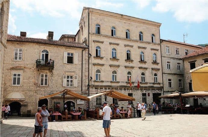 Dragica Perović još ne zakazuje sjednicu Dragica Perović još ne zakazuje sjednicu