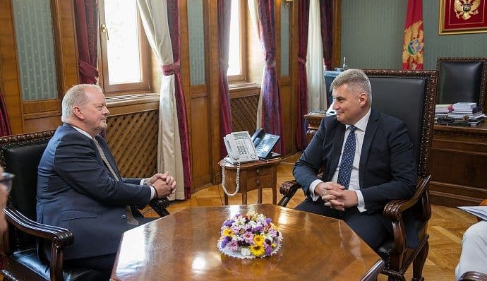 Brajović primio u oproštajnu posjetu ambasadora Holandije Brajović primio u oproštajnu posjetu ambasadora Holandije