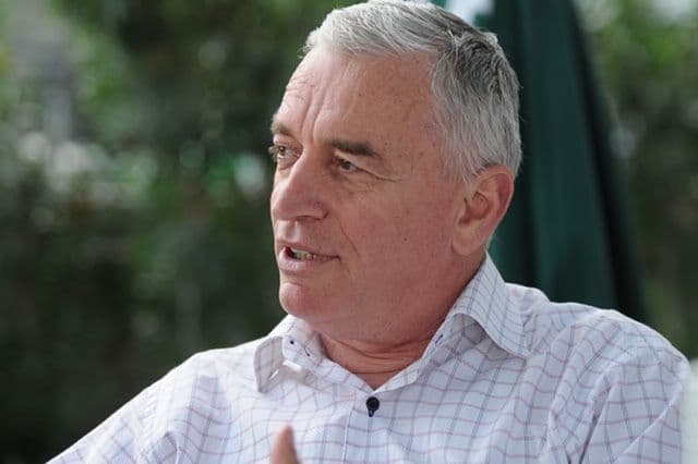 Miloradu Popoviću priznanje za poeziju Bosanski stećak Miloradu Popoviću priznanje za poeziju Bosanski stećak