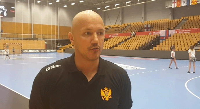 Roganović: Nadam se da ćemo u nedjelju sa navijačima slaviti plasman na EURO Roganović: Nadam se da ćemo u nedjelju sa navijačima slaviti plasman na EURO