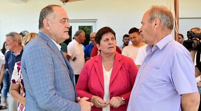 Simović: Interesovanje mladih razlog za optimizam u sektoru poljoprivrede Simović: Interesovanje mladih razlog za optimizam u sektoru poljoprivrede