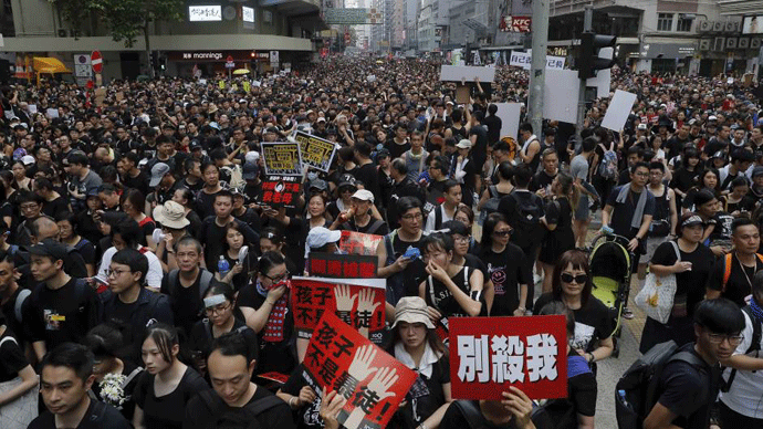 Građani Hongkonga ponovo na ulicama Građani Hongkonga ponovo na ulicama