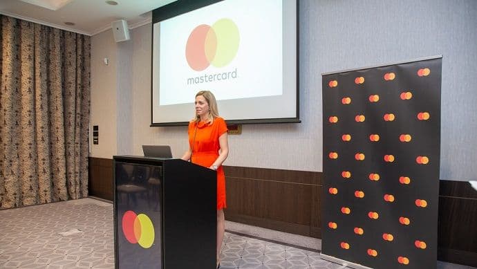 Oko 78% korisnika plaća „plastikom“ iznose preko 25 eura Oko 78% korisnika plaća „plastikom“ iznose preko 25 eura