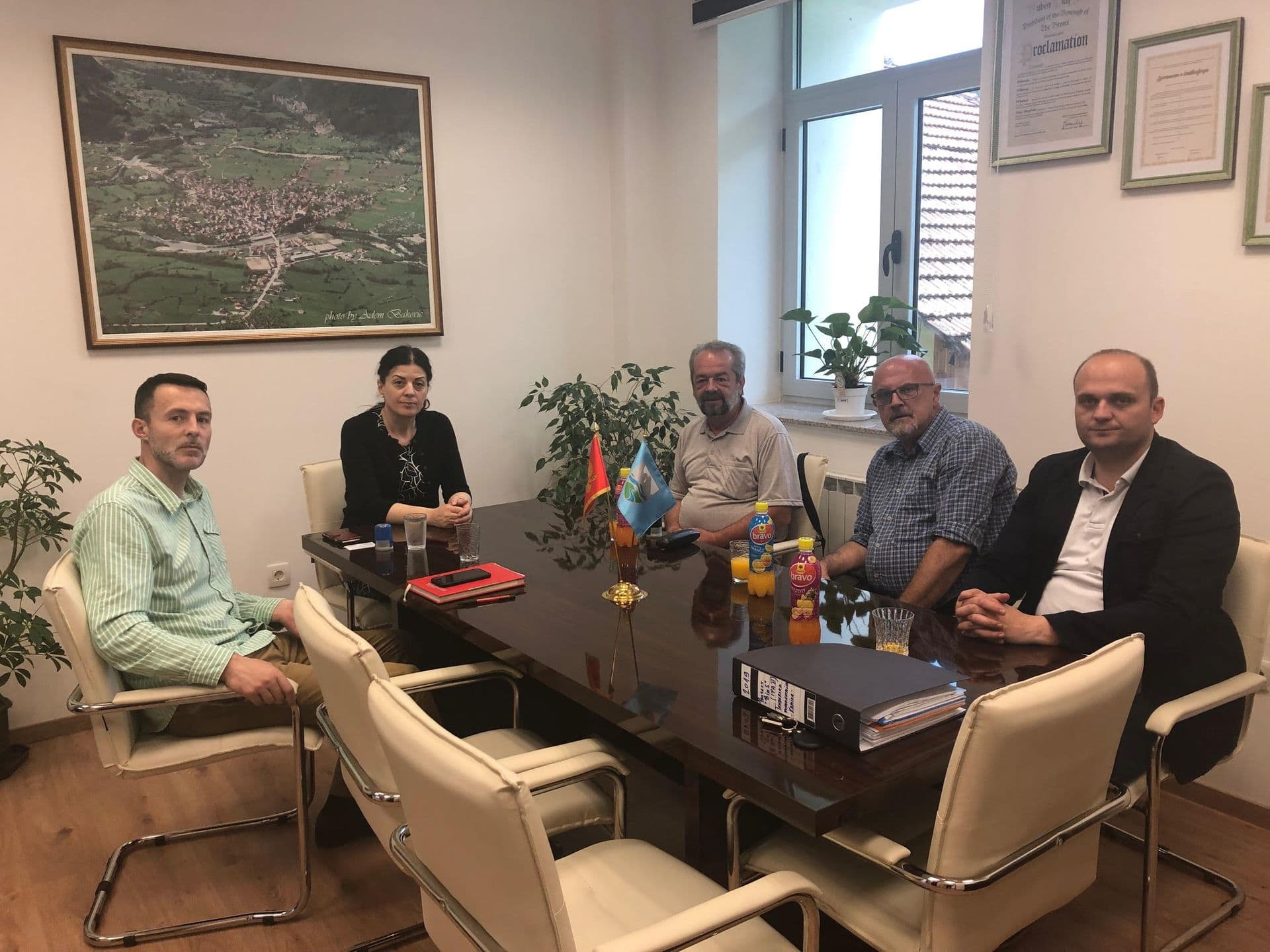 Gusinje: Potpisan Ugovor za nabavku kamiona vrijednog 63.950 eura Gusinje: Potpisan Ugovor za nabavku kamiona vrijednog 63.950 eura